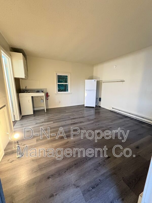 Building Photo - 3910 PA-447