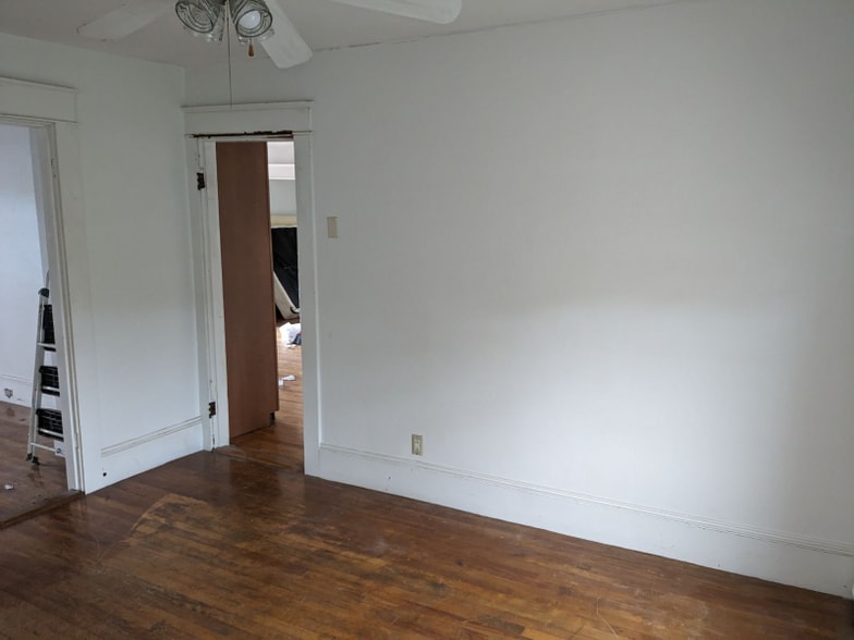 Building Photo - 174 Blanchard St