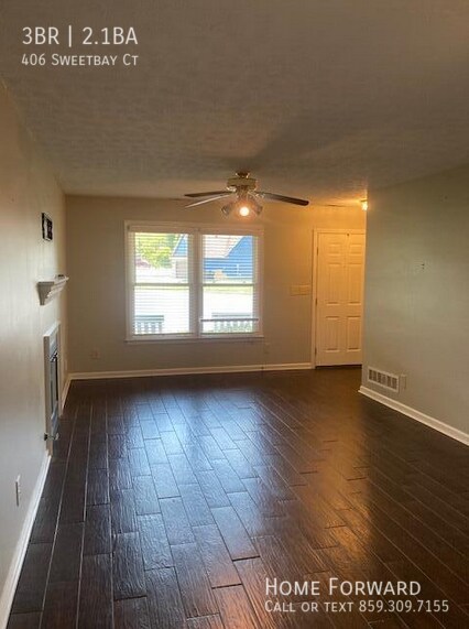 Building Photo - 406 Sweetbay Ct