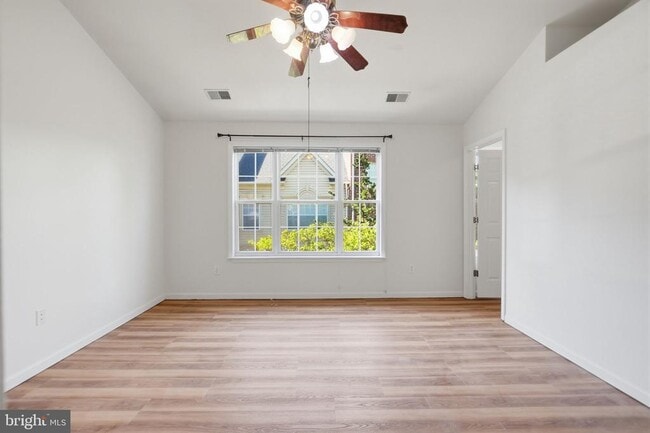 Building Photo - 9702 Athletic Way