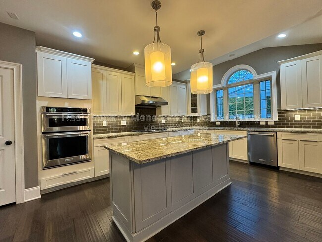 Building Photo - 1021 Keith Rd