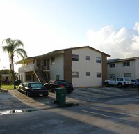 Building Photo - 3730 SW 59 Ave