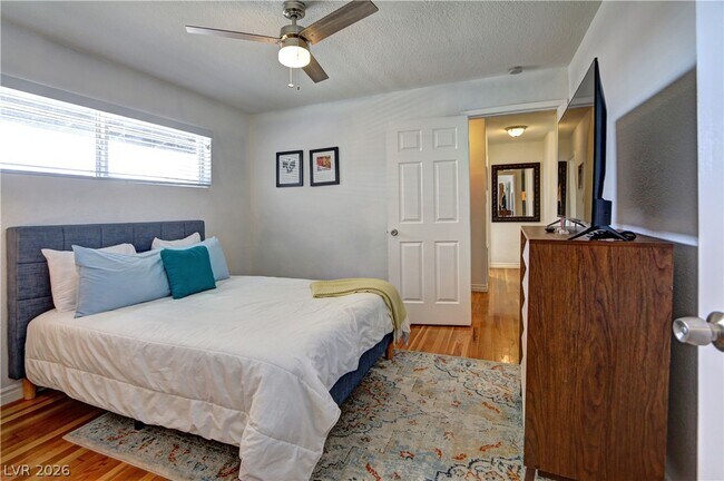 Building Photo - 2108 S 6th St