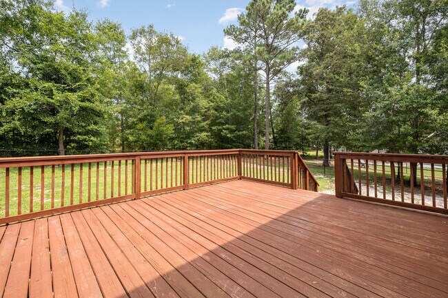 Building Photo - 201 Phillips Ridge Ln