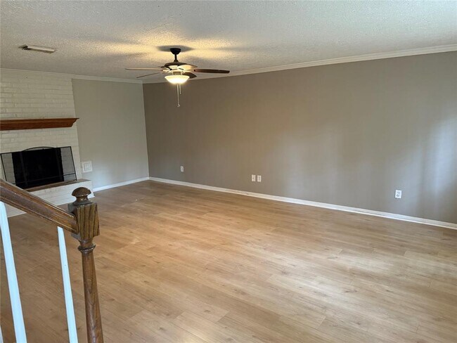 Building Photo - 7711 Friars Ct Ln