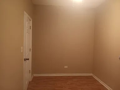 Building Photo - 5005 W Chicago Ave