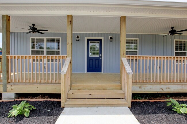 Building Photo - 5821 Highland Lick Rd