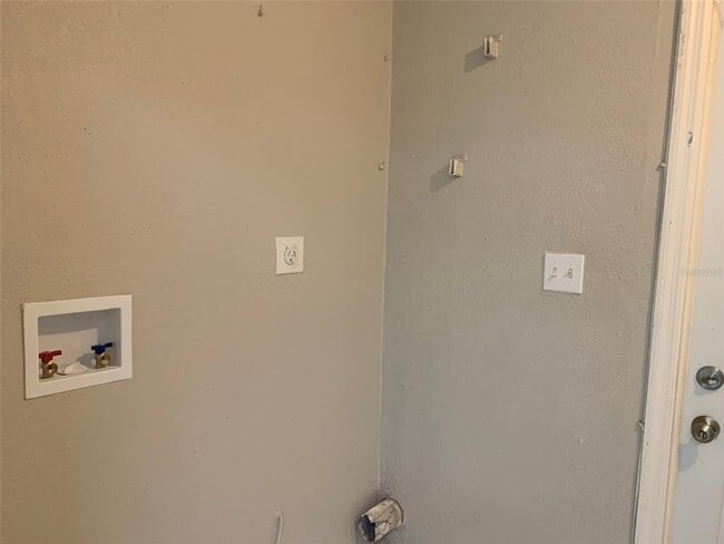 Building Photo - 3756 Amherst Way