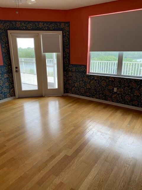 Master - 6551 Shoreline Dr