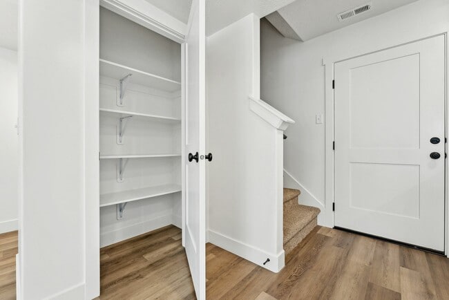 Adams Pantry - Madison Towns