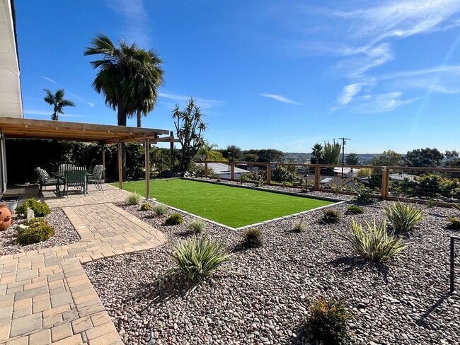 Building Photo - 2503 Aster St