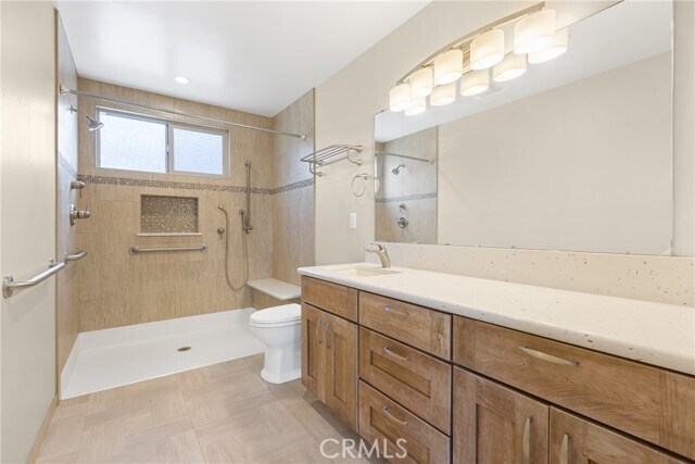 Building Photo - 44640 La Cuesta Rd
