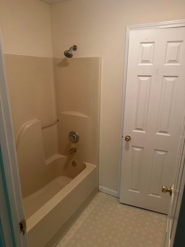 Building Photo - 1017 Smither Dr