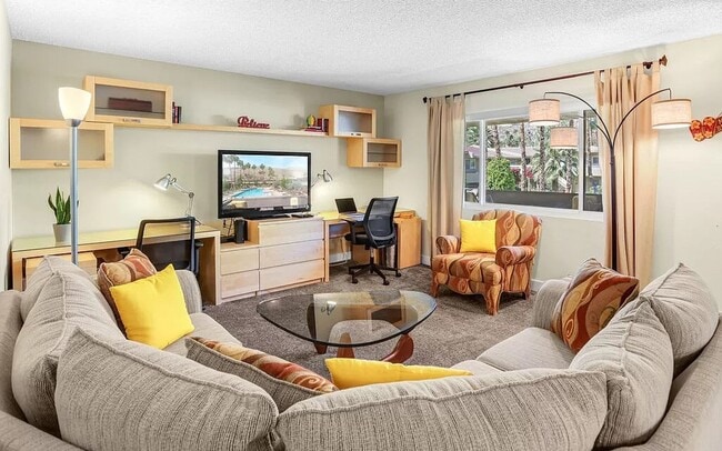 Building Photo - Sandstone Villas, Canyon Corridor,Seasonal Furnished