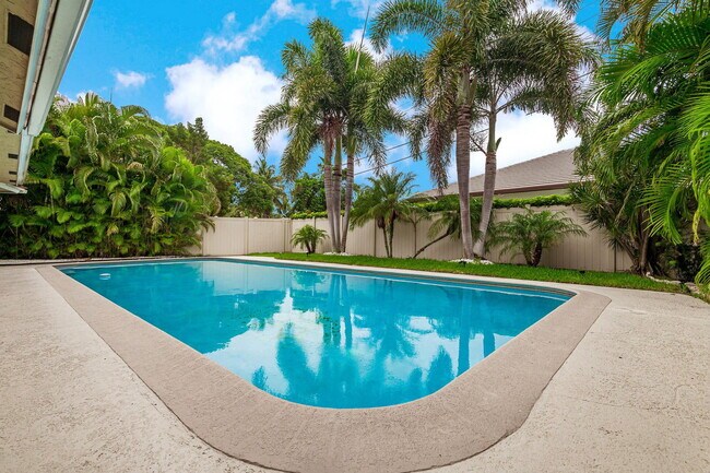 Building Photo - Northeast 26th Street, Boca Raton, FL 33431 - 3 BR 2 BA single-family home