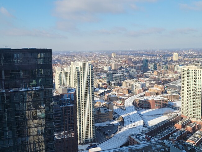 Building Photo - 313 W Wolf Point Plaza