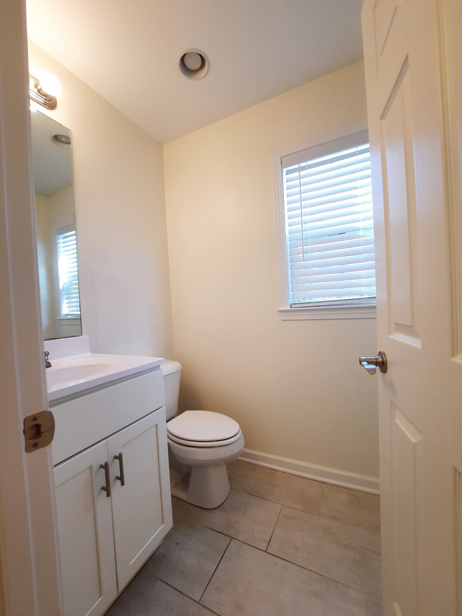 1st Floor half bath - 1025 Baldwin Commons Dr
