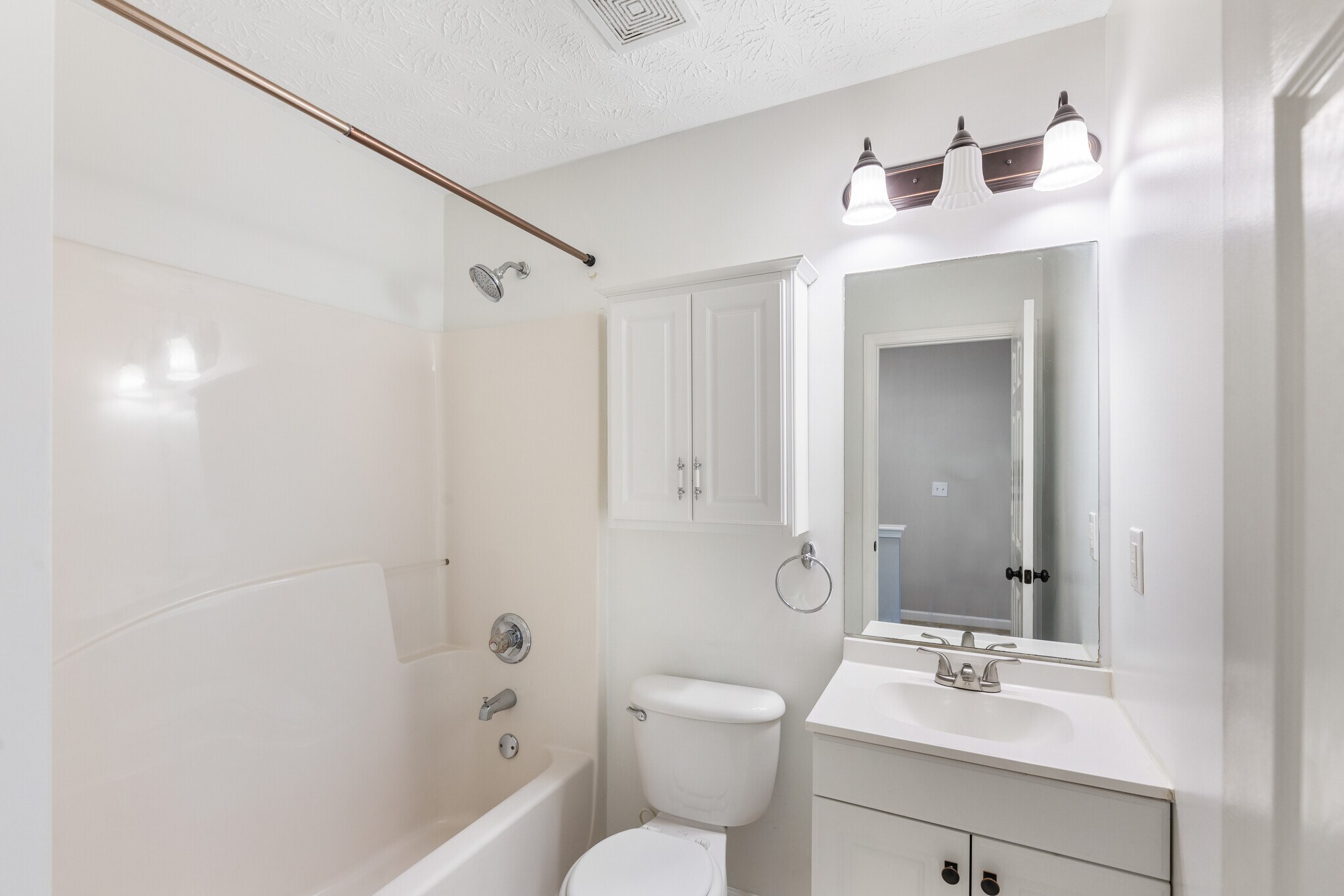 Building Photo - 46 Timber Ridge Dr