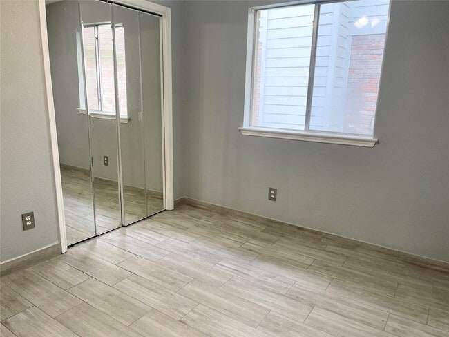 Building Photo - 8318 Hot Springs Dr