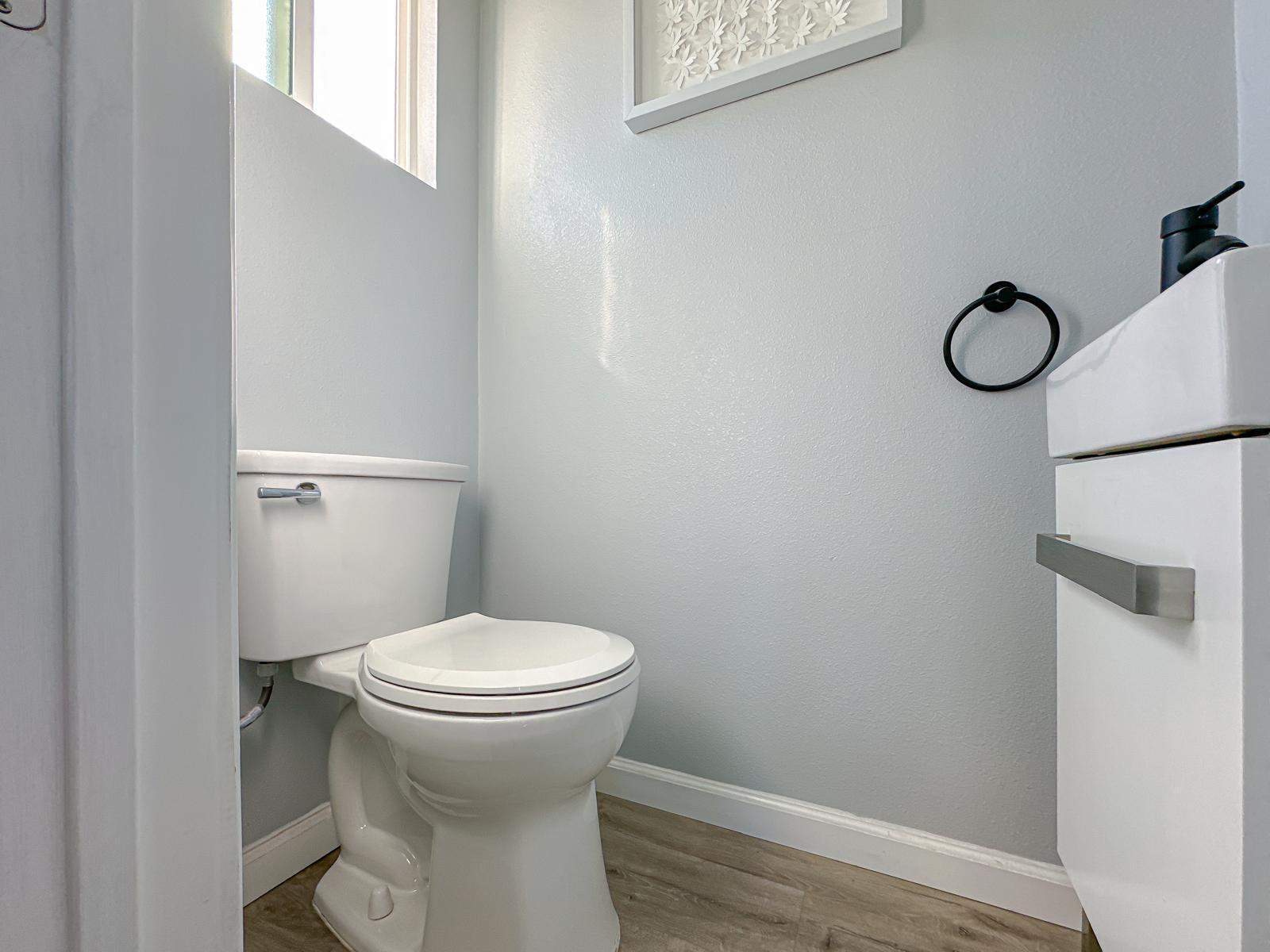 Building Photo - 158 W Del Amo Blvd