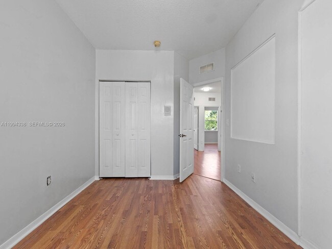 Building Photo - 5001 SW 140th Terrace