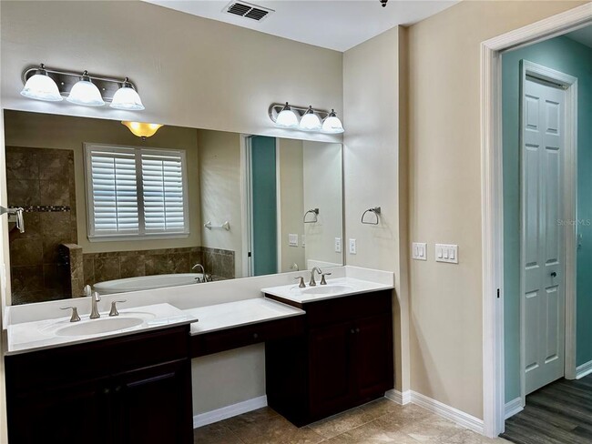 Building Photo - 1321 Cielo Ct