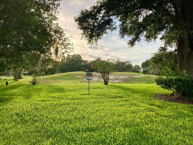 Building Photo - 2780 Landmark Dr