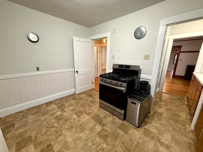 Building Photo - 12 Keenan St