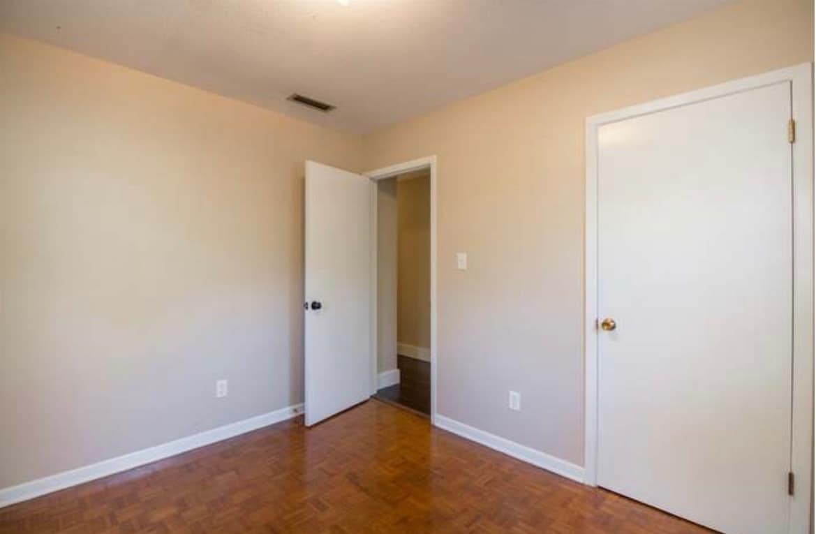 Building Photo - 1136 Carissa Dr