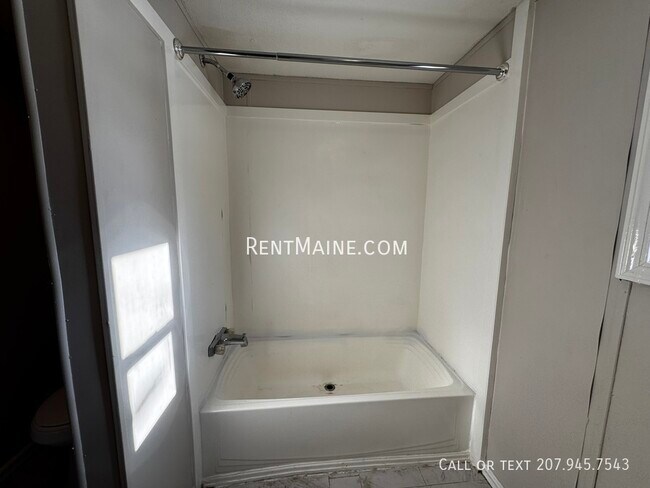 Building Photo - 133 Harrison St