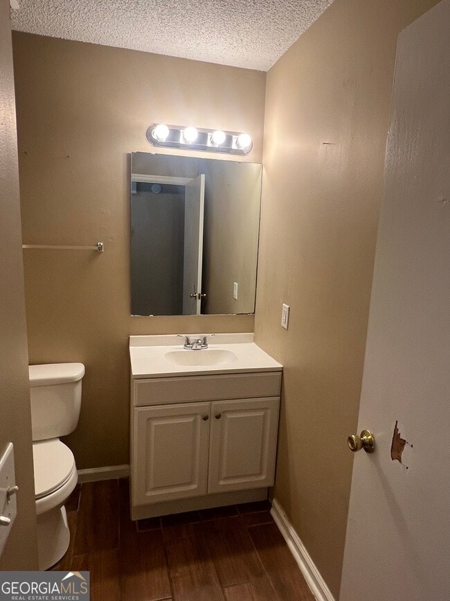 Building Photo - 412 Fairfield Ct