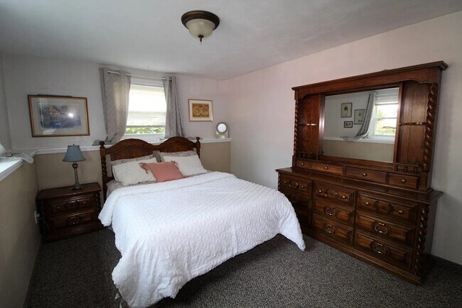 Building Photo - 5 Chambers St