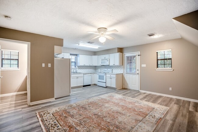 Building Photo - 11662 Tamina Trail