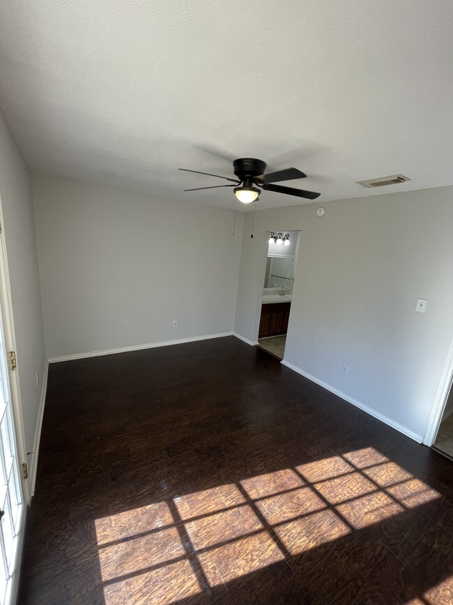 Master Bedroom - 301 Spring Branch Ln