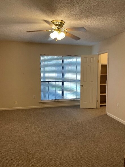 Building Photo - 1545 Sharlo Ave