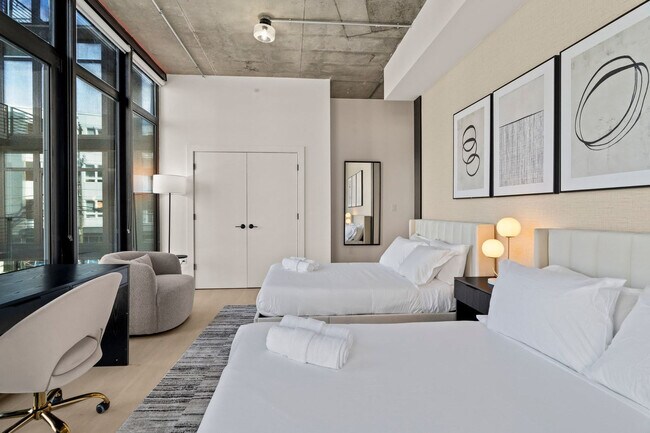 Building Photo - 1247 N 2nd St