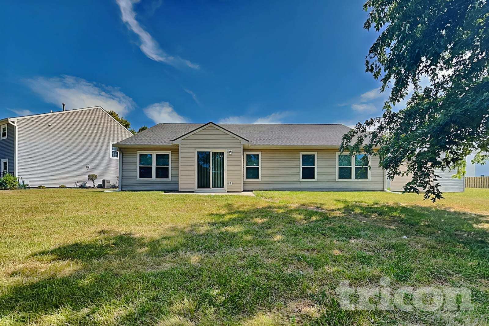 Building Photo - 2880 Lakestream Dr