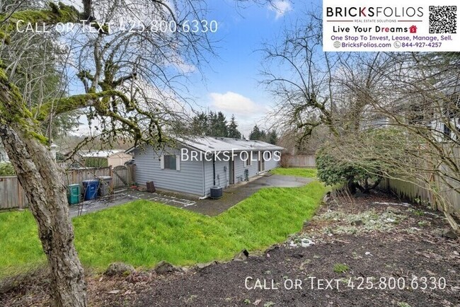 Building Photo - Your Perfect Home Awaits in Juanita, Kirkland