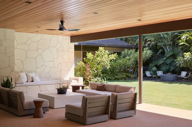 Building Photo - Exclusive Diamond Head Luxury Estate – A P...