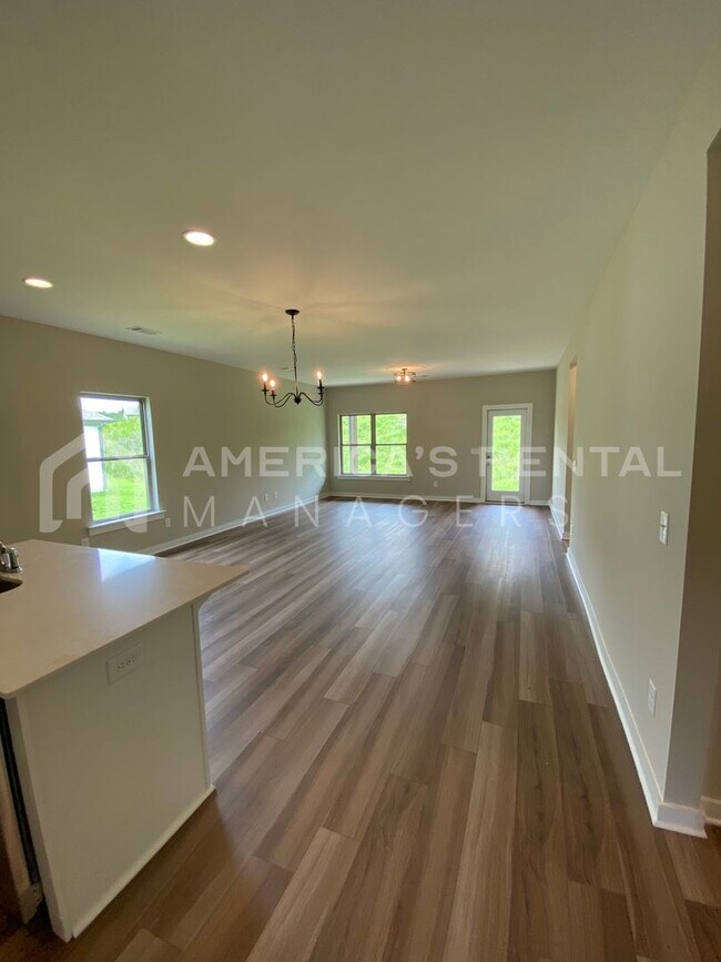 Building Photo - Home for Rent in Tuscaloosa, AL!!! - AVAILABLE NOW!!