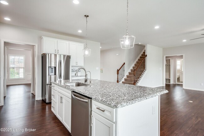 Building Photo - 16302 Spitfire Lake Path
