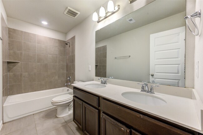 Building Photo - 1218 Glendora Dr