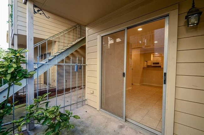 Building Photo - 12550 Whittington Dr