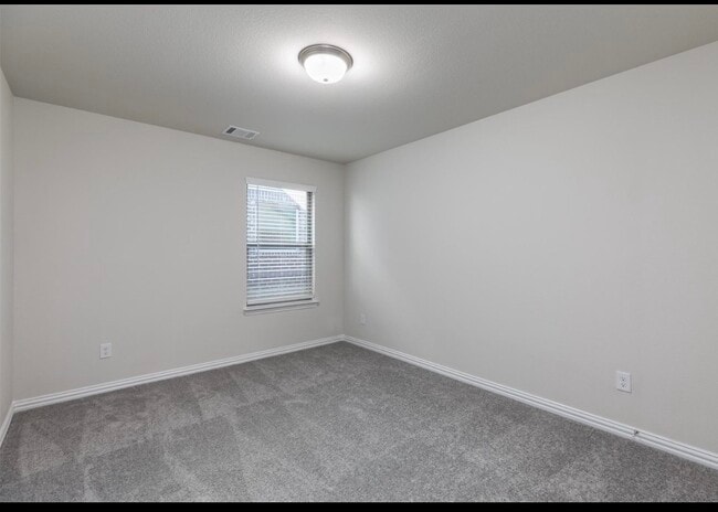 Building Photo - 428 Edward Rd