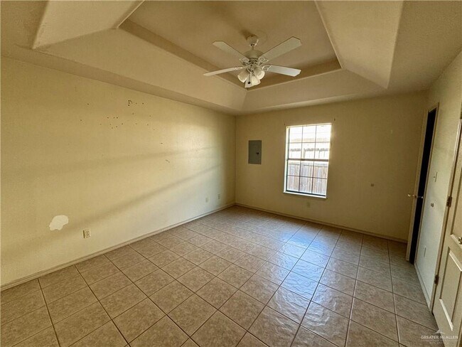 Building Photo - 17 Aruba Dr