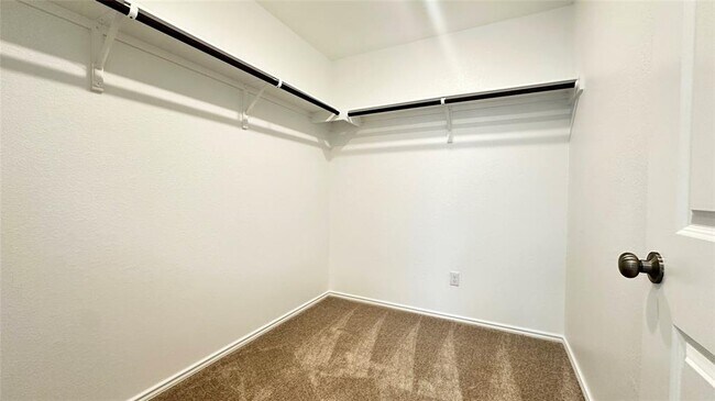 Building Photo - 310 Jeffers