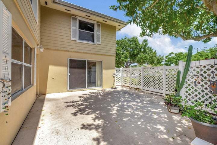 Building Photo - 4004 Medford Ct