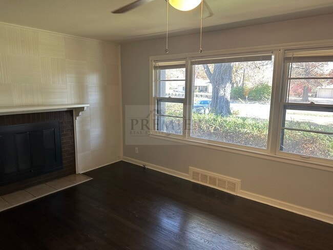 Building Photo - 10100 Blue Ridge Blvd