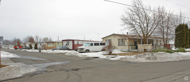 Primary Photo - Arjay Mobile Home Park