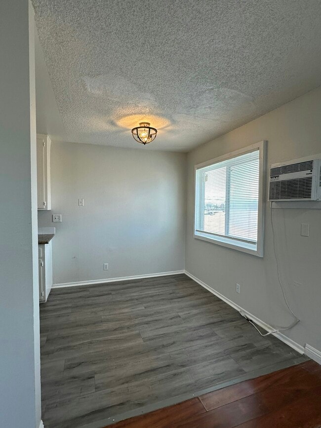 Building Photo - 22877 Adrienne Ave